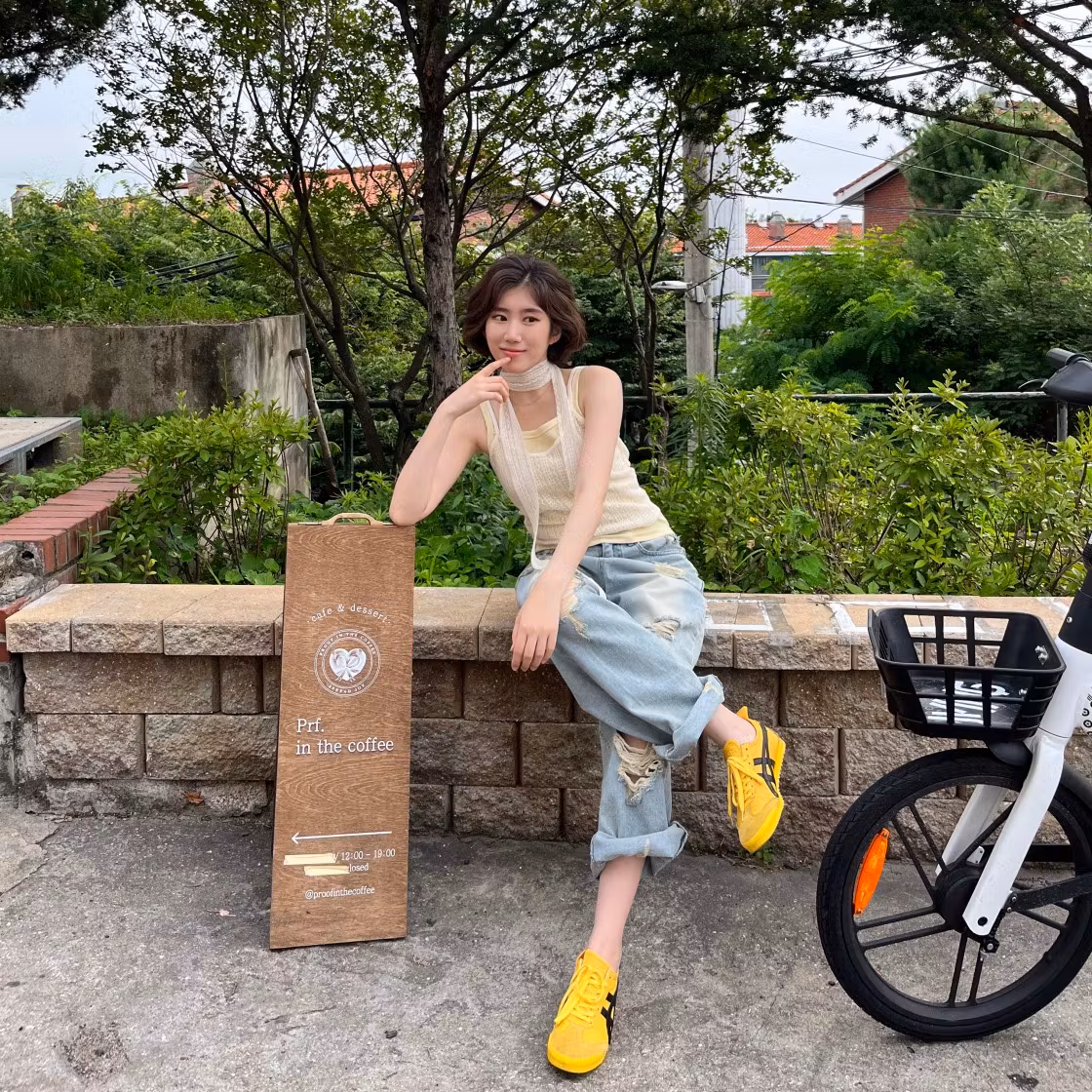 (Women) Onitsuka Tiger Mexico 66 Deluxe 2023 'Kill Bill - Yellow Midsole' 1182A466-750 (Women) Onitsuka Tiger Mexico 66 Deluxe 2023 'Kill Bill - Yellow Midsole' 1182A466-750